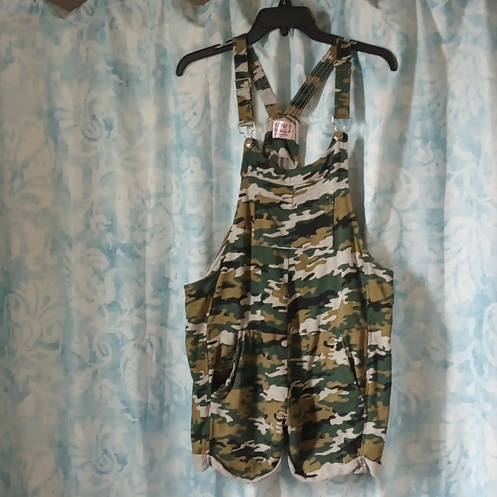 Cute camo short overalls
